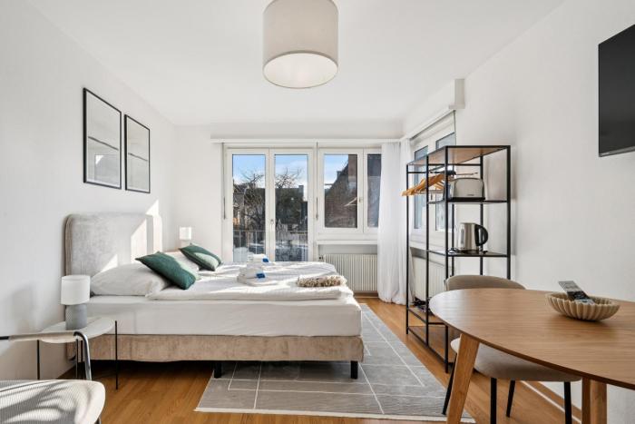 Modern studio near main station - Crown 16