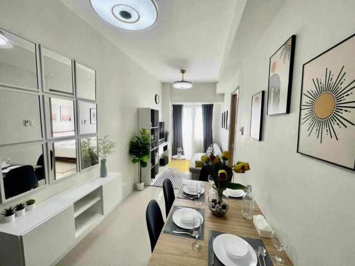 Condo Transient by Eugenio Tan