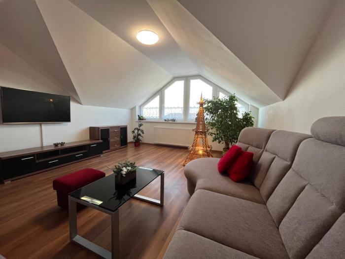 Apartment in the Heart of Natur with Parking