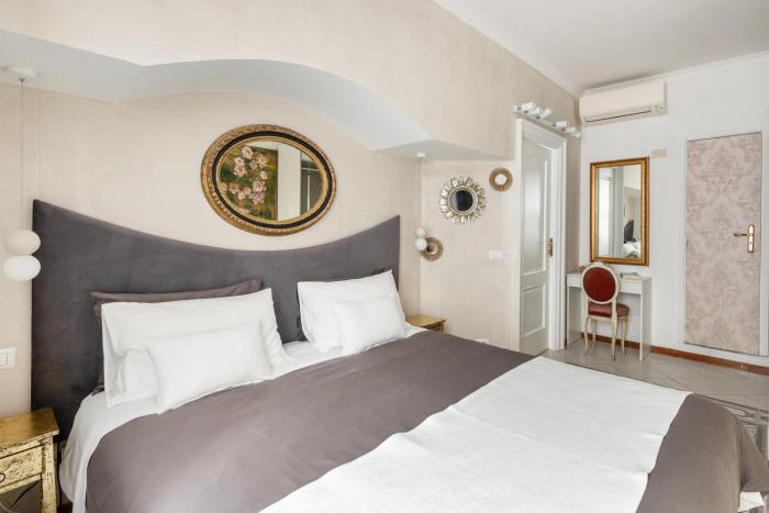 Spanish Steps Art gallery-Bagno privato