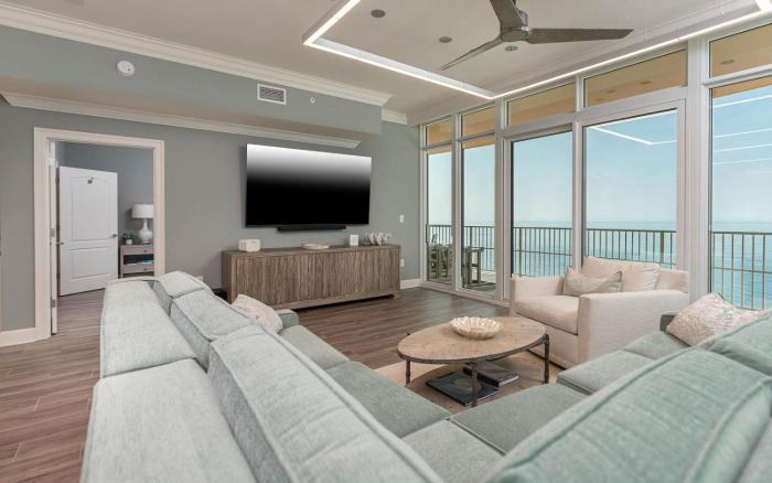 Phoenix Gulf Towers 2601