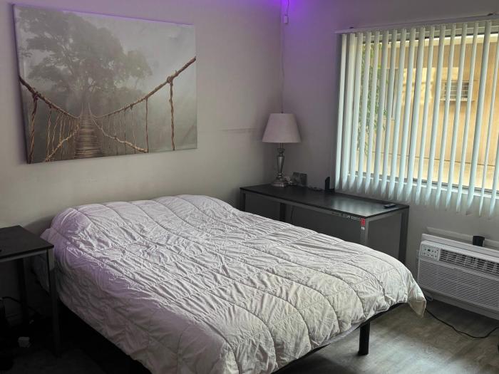 Cozy Studio Near Universal Studios Hollywood