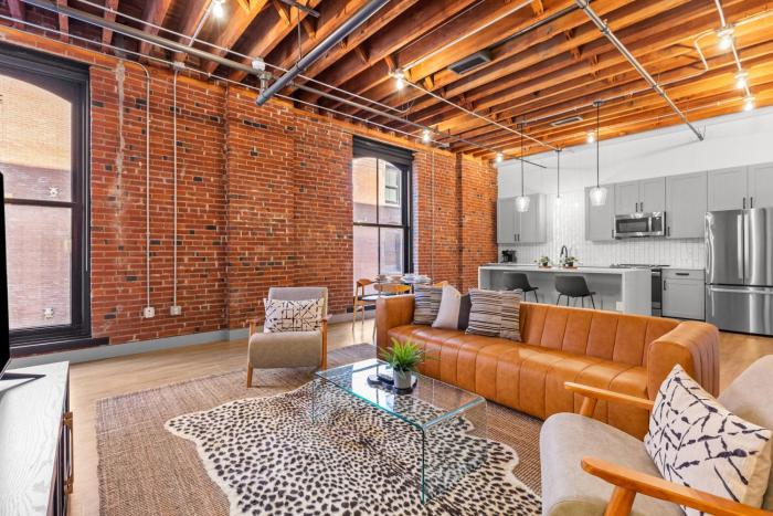 Brick & Bed, Luxury Riverfront Lofts, 202