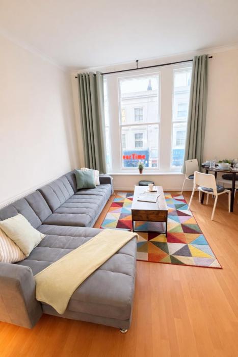 1BR Apartment Earls Court Prime Location