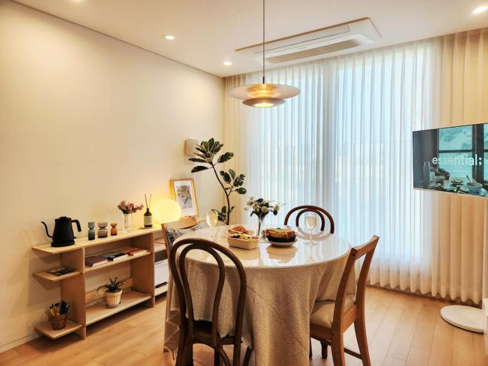 Danjung Stay #SeoulAccommodation #Familyof4 #WithBaby #K-pop #Hongdae #Gyeongbokgung #EungamStation