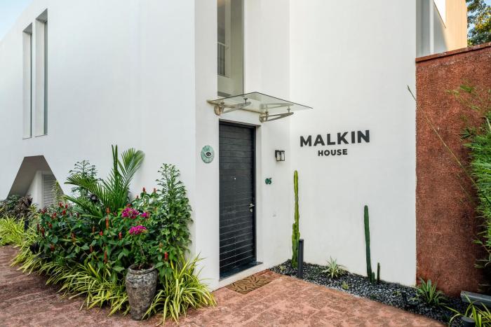 Malkin House 2BHK Villa with Private Pool & Garden, Nerul
