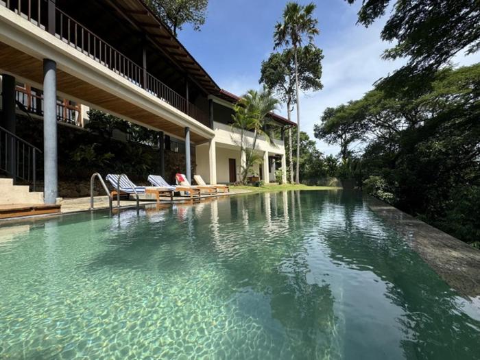 Eagles Falls Villa