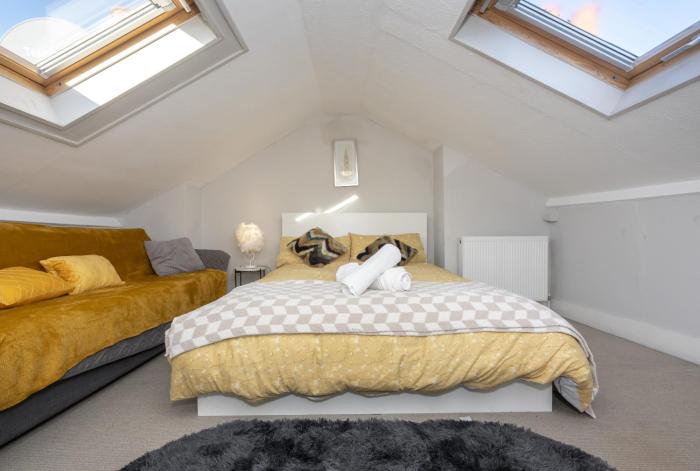 Stylish Cosy 3 Bedroom Home Next to Greenwich Park