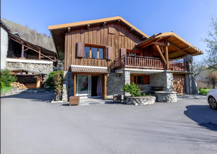 Chalet 8 personnes, face aux montagnes