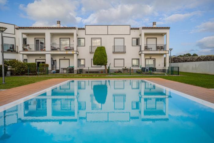 GuestReady - Cosy condo with pool