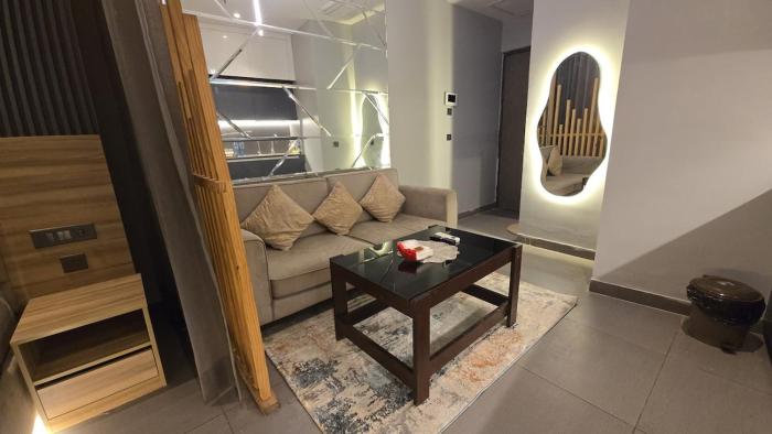 The mirror maze by Luxury loft