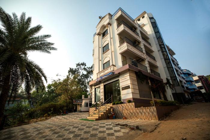 Hotel Meera International