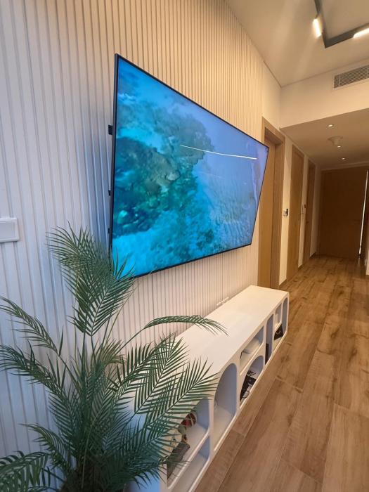 Lux 2 Bedroom Cozy Family Getaway Home