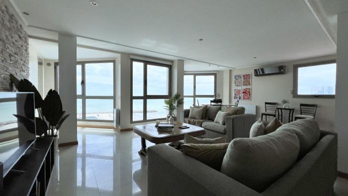 Depto Falucho - Depto Vista al Mar zona Playa Varese para 5 PAX - Hola Sur