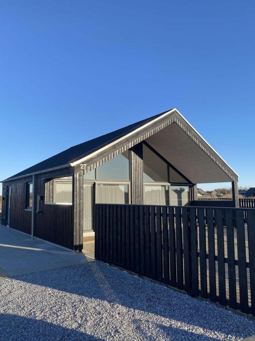 Luxury cottage close to the beach