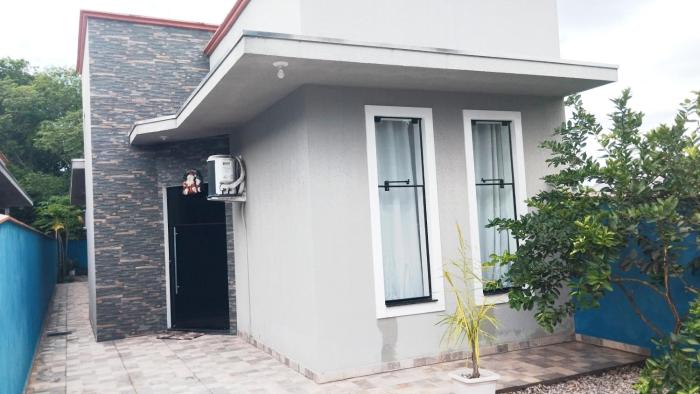 Casa com 2 quartos, ar condicionado e pet friendly