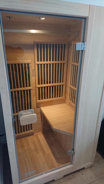 Parking privé, appartement rénové accès jardin