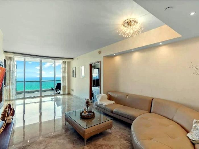 Bright Three-Bedroom Condo With Ocean View and Resort Amenities
