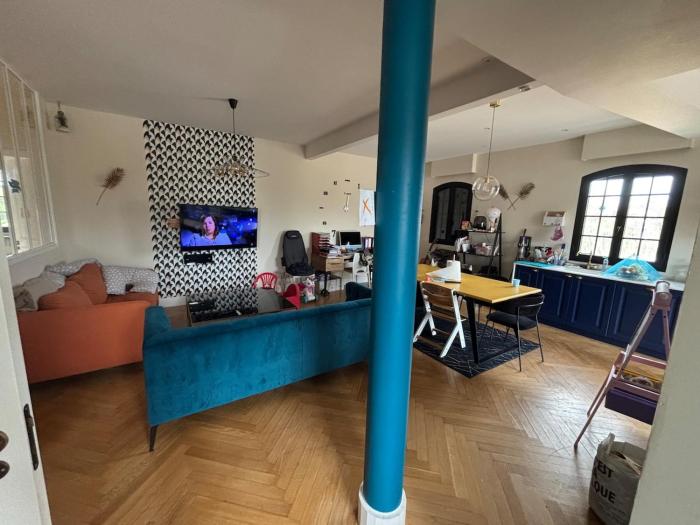 Apartment with terrace Mérignac