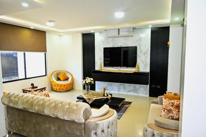 Casa familiar con piscina y zona bbq