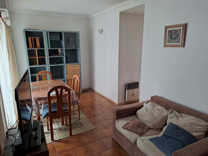 Mar del Plata en Arenales y Falucho opción cochera en edificio