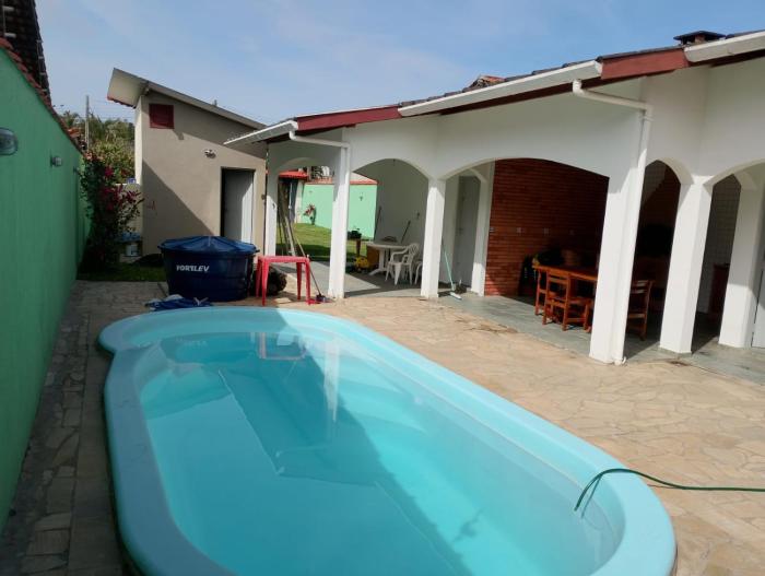 CASA PÉ NA AREIA 100 metros do mar