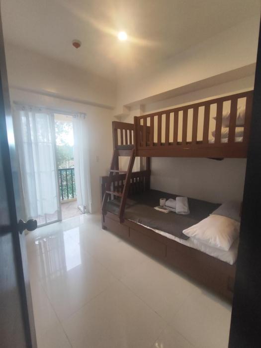 Tulugan By Ana and Pot