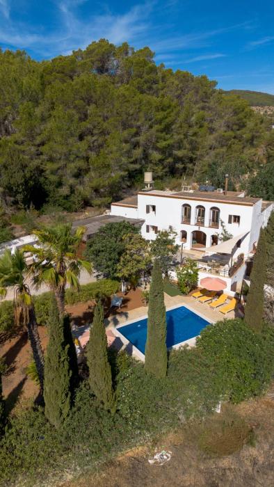 Finca Can Rosa Ibiza, private pool, 10 minutes from the beach