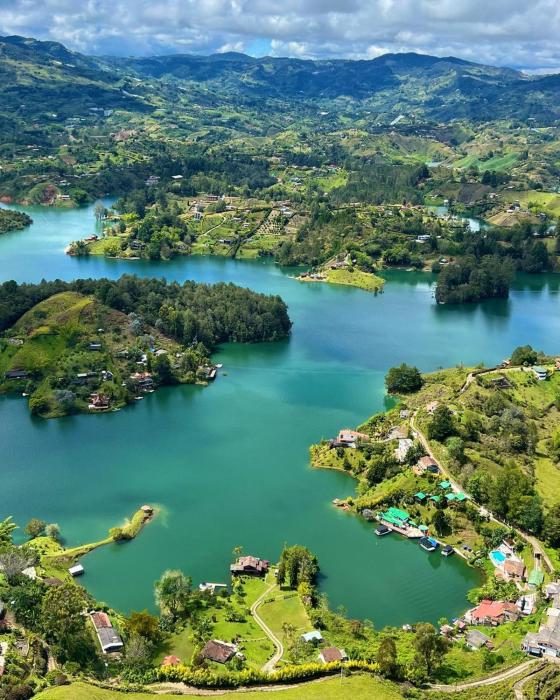 Cabañas con vista al Embalse