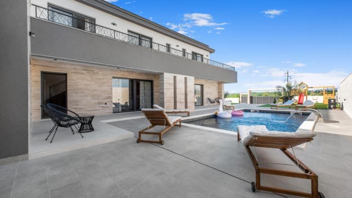 Villa Jollie by Villas Guide