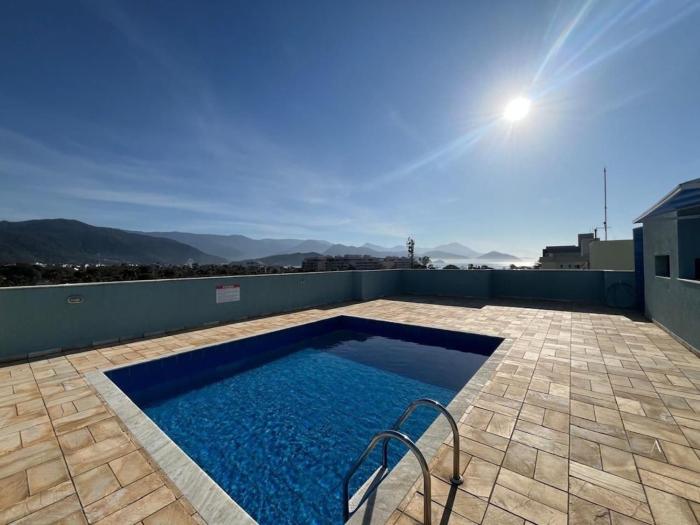Amplo Apartamento com Piscina em Ubatuba Itaguá