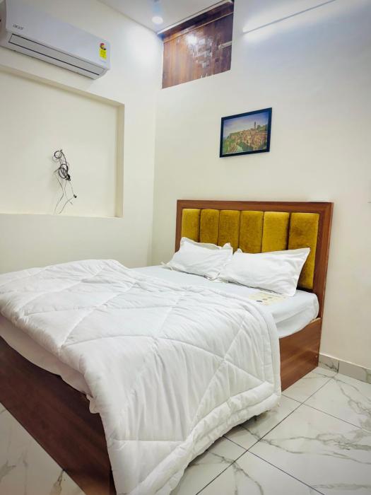 Hotel CR Residency