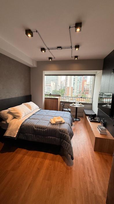 Novo e Confortável Flat Vila Olímpia