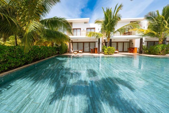 Elegant Villa with Poolfront View