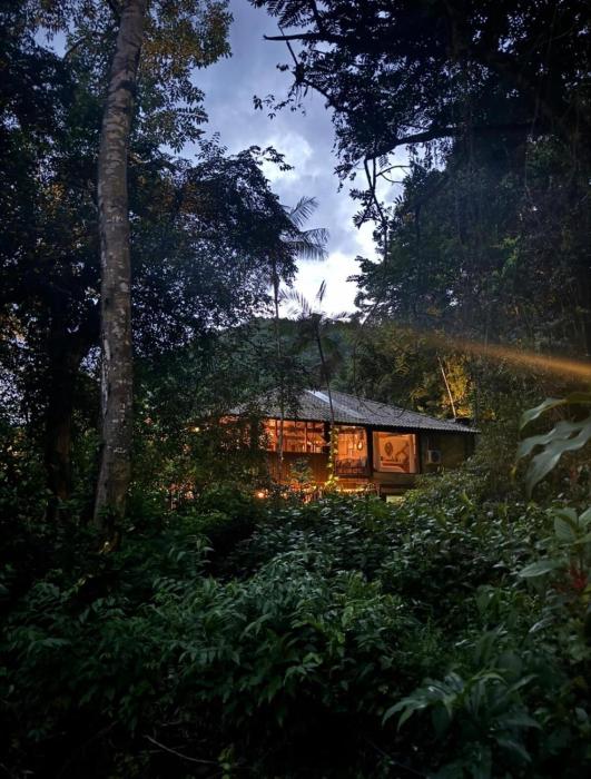 Casamia House between Atlantic floret and the sea
