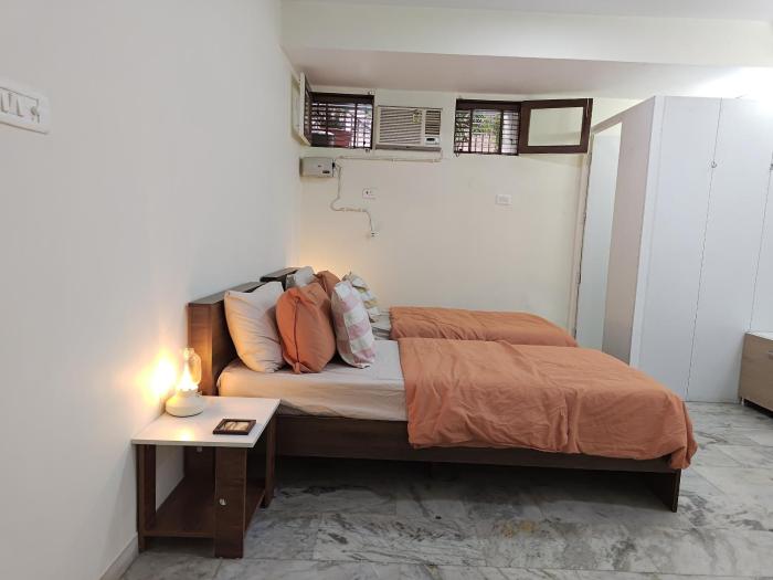 Art Studio stay in East of Kailash