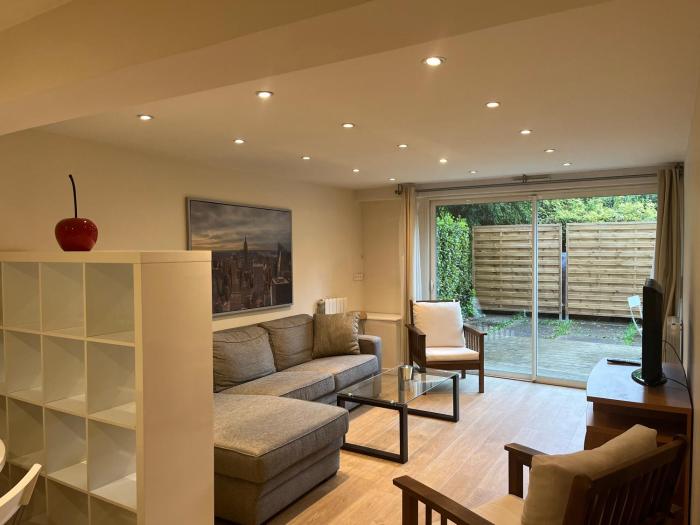 appartement tres calme refait a neuf emplacement ideal