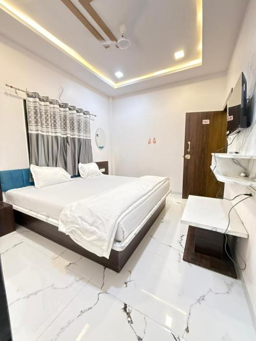Hotel Radhai Residency