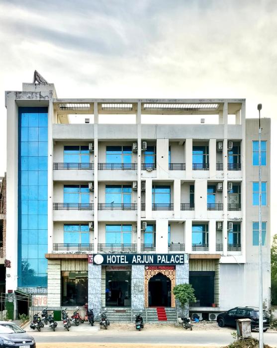 Hotel Arjun Palace