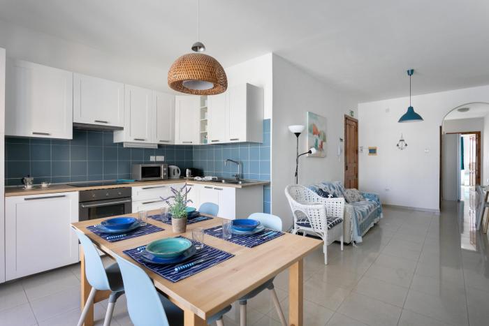 Seaside Stay Near Bugibba Centre & Promenade