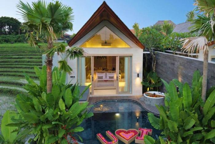 Honora Smart Royal 1 BR Private Pool Villa