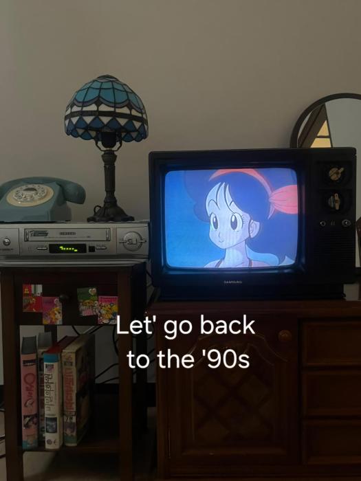 그시절 민지네 자취방 ㅣ 수원 화성 행궁 90년대체험 감성숙소