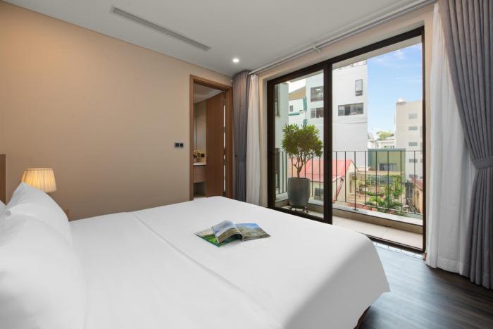 Regal Residences Tay Ho