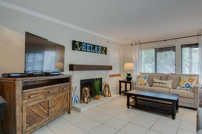 2 BR Beachwalk quiet condo steps to the beach