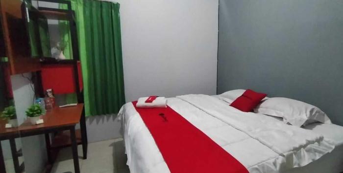 RedDoorz Plus near Alun Alun Sumenep