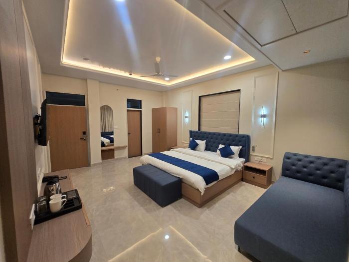 Hotel Shree Karni Palace
