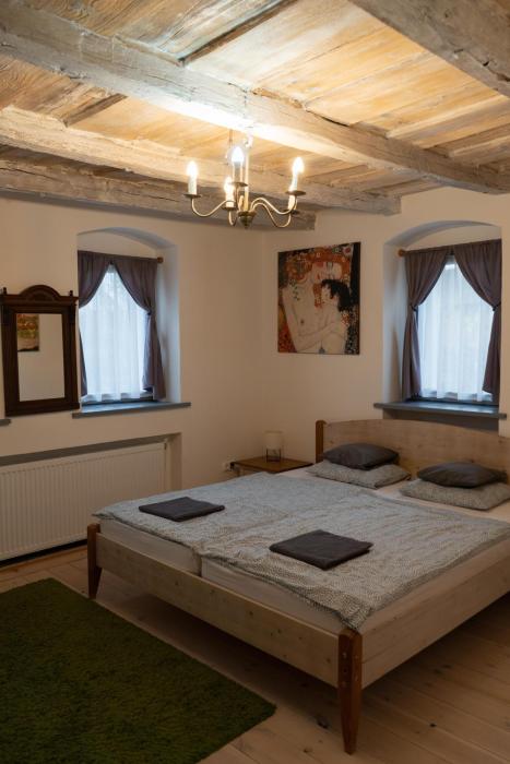 Pocsi Szoba Vendeghaz Mariapocs