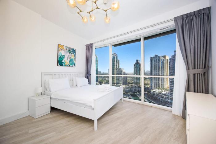 ThriveHomes Sun-Lit 1BR with a Scenic Lake View