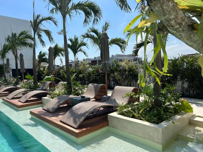 Luxury Seseh Suite - Rice field View