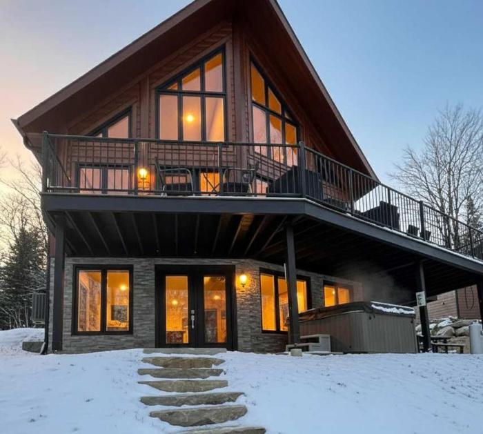 Lakefront - Spa - Pool table - Mistral 154